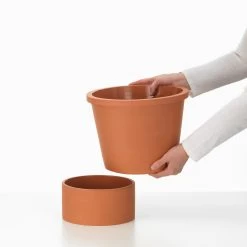 Vitra Terracotta Pots By Thélonious Goupil -Home Furnishings Shop 7012317 TerracottaPot large master