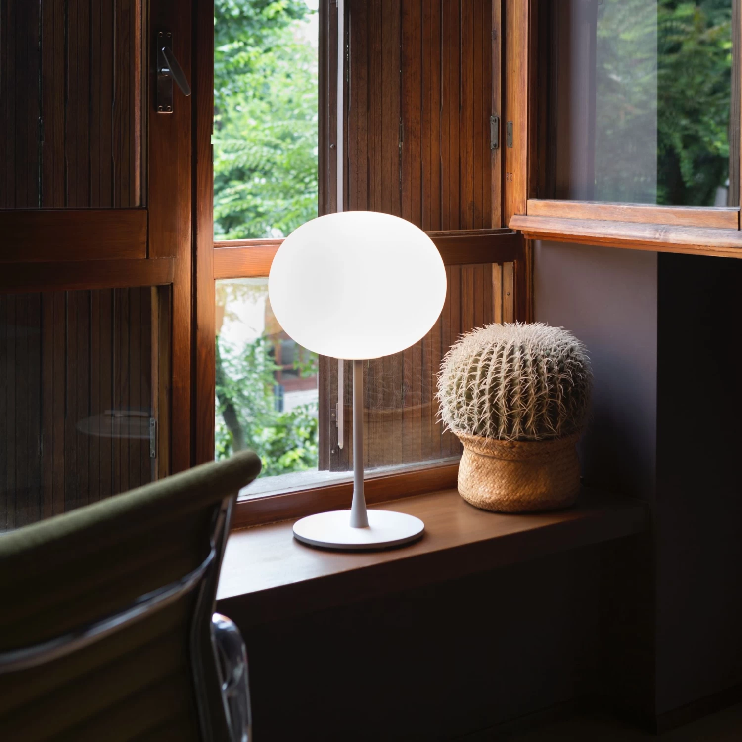 Glo-Ball Table Lamp By Jasper Morrison For Flos 4 Glo-Ball Table Lamp By Jasper Morrison For Flos - Image 2