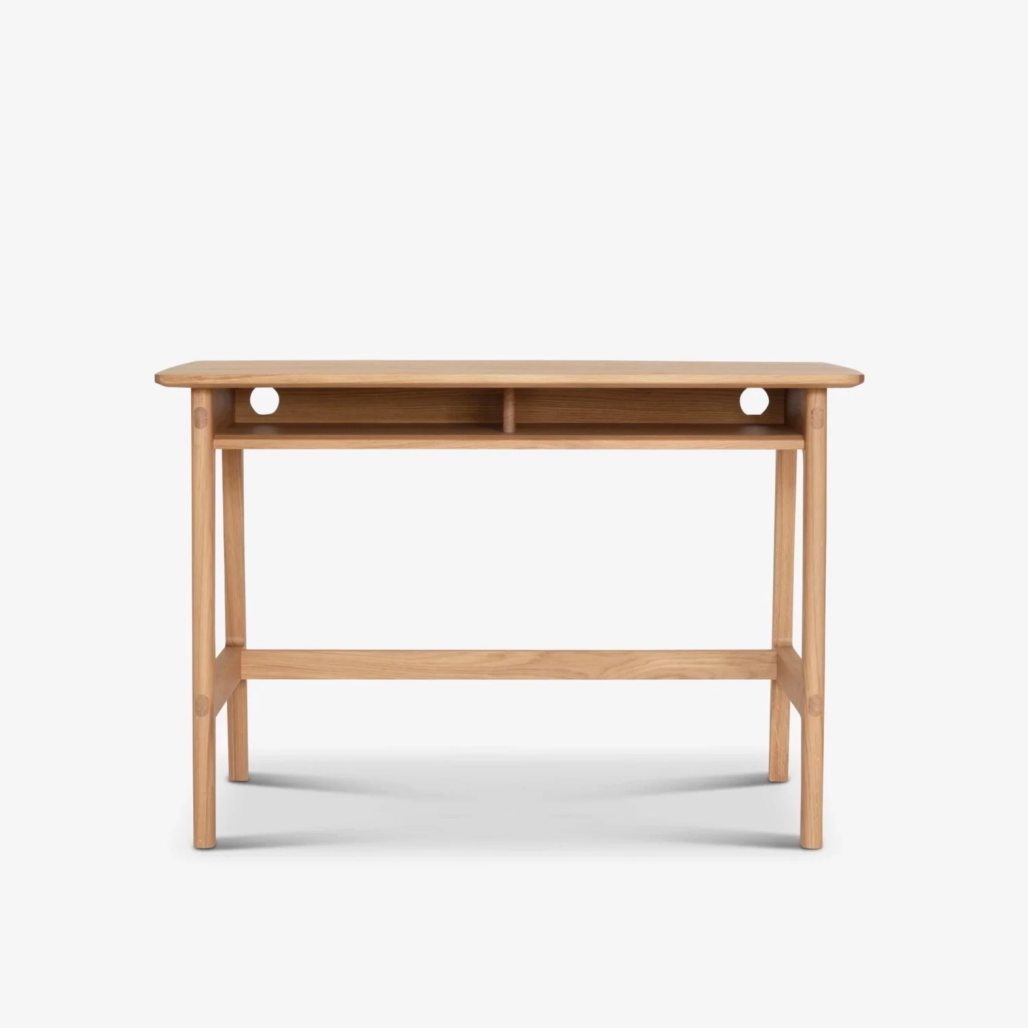 Case Dulwich Desk By Matthew Hilton 3 Case Dulwich Desk By Matthew Hilton