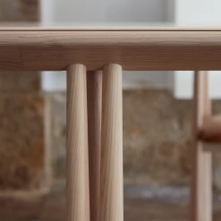 Elliot Dining Table Oblong By De La Espada -Home Furnishings Shop ElliotTabledetail 01 PhotobyYukiSugiura