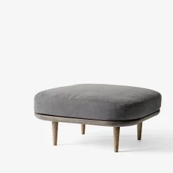 Fly Pouf SC9 By &Tradition