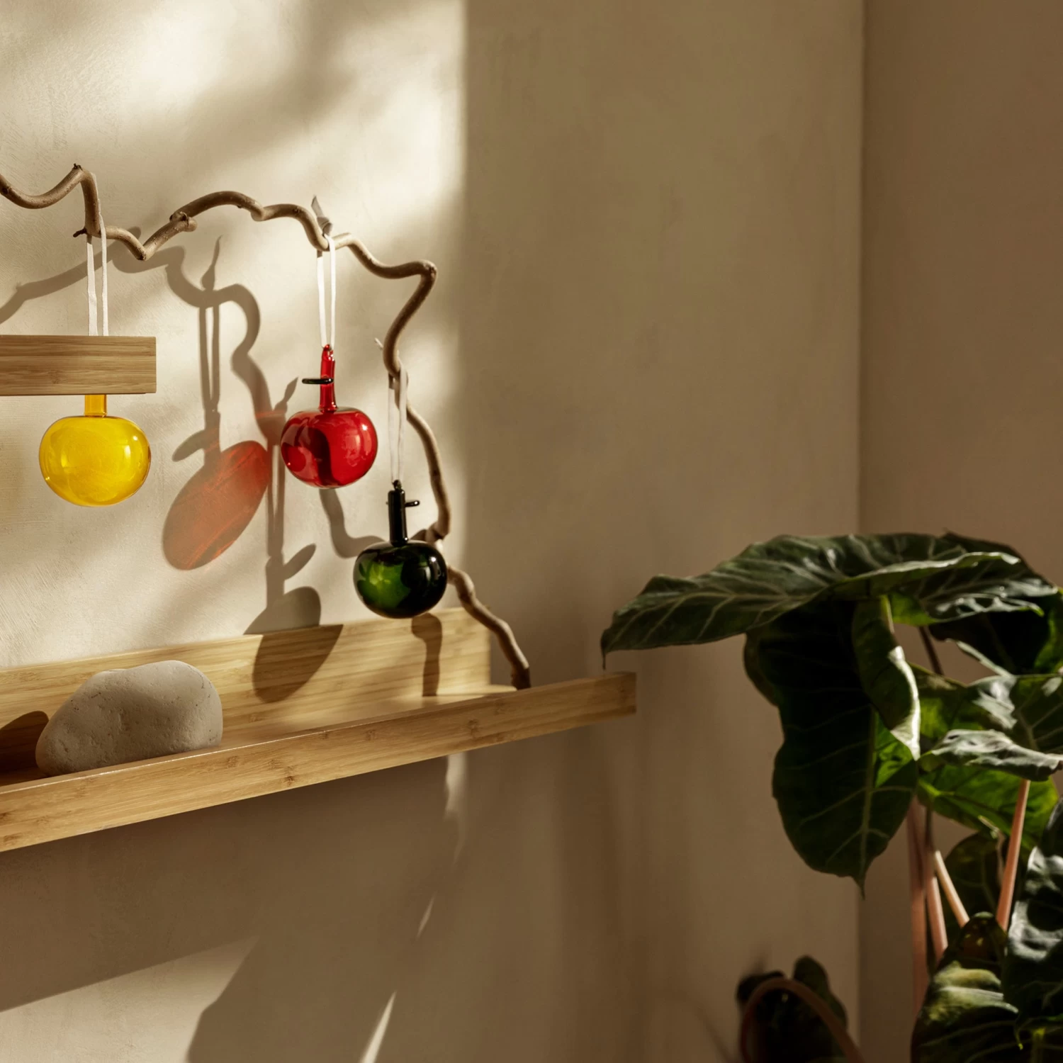 Glass Apple Ornaments Set Of 3 By Iittala 6 Glass Apple Ornaments Set Of 3 By Iittala - Image 4