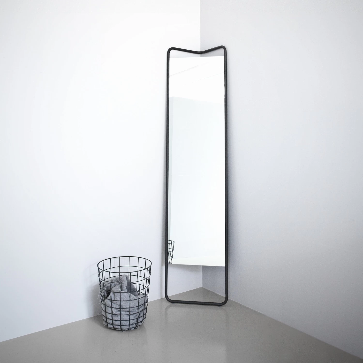 KaschKasch Floor Mirror By Menu 6 KaschKasch Floor Mirror By Menu - Image 4