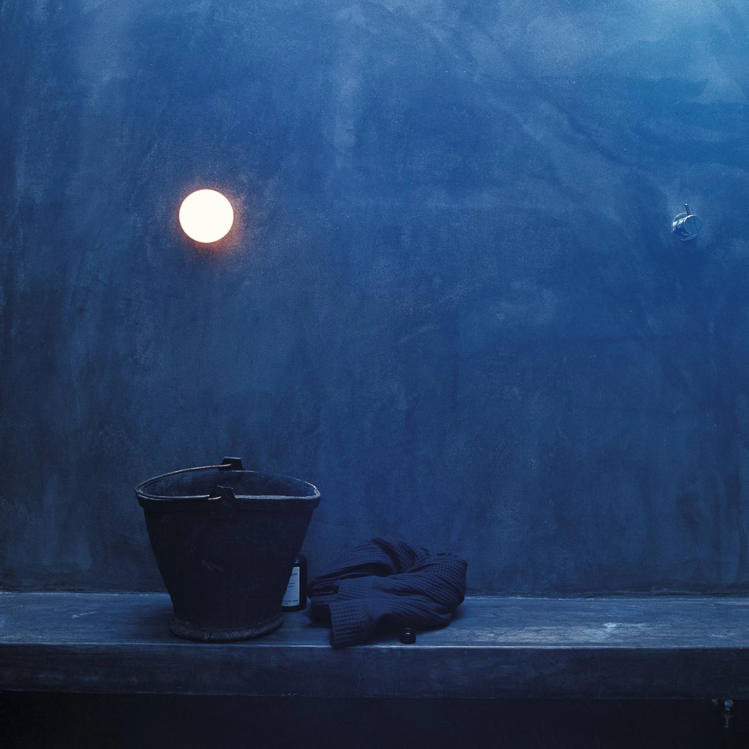 Mini Glo-Ball Wall / Ceiling Light By Jasper Morrison For Flos 4 Mini Glo-Ball Wall / Ceiling Light By Jasper Morrison For Flos - Image 2