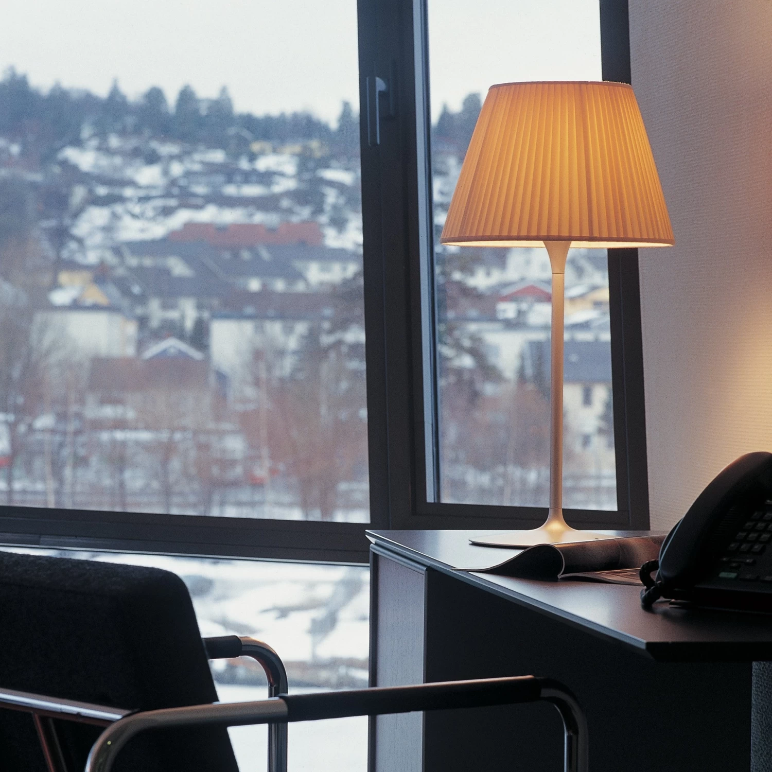 Romeo Soft Table Lamp By Flos 5 Romeo Soft Table Lamp By Flos - Image 3