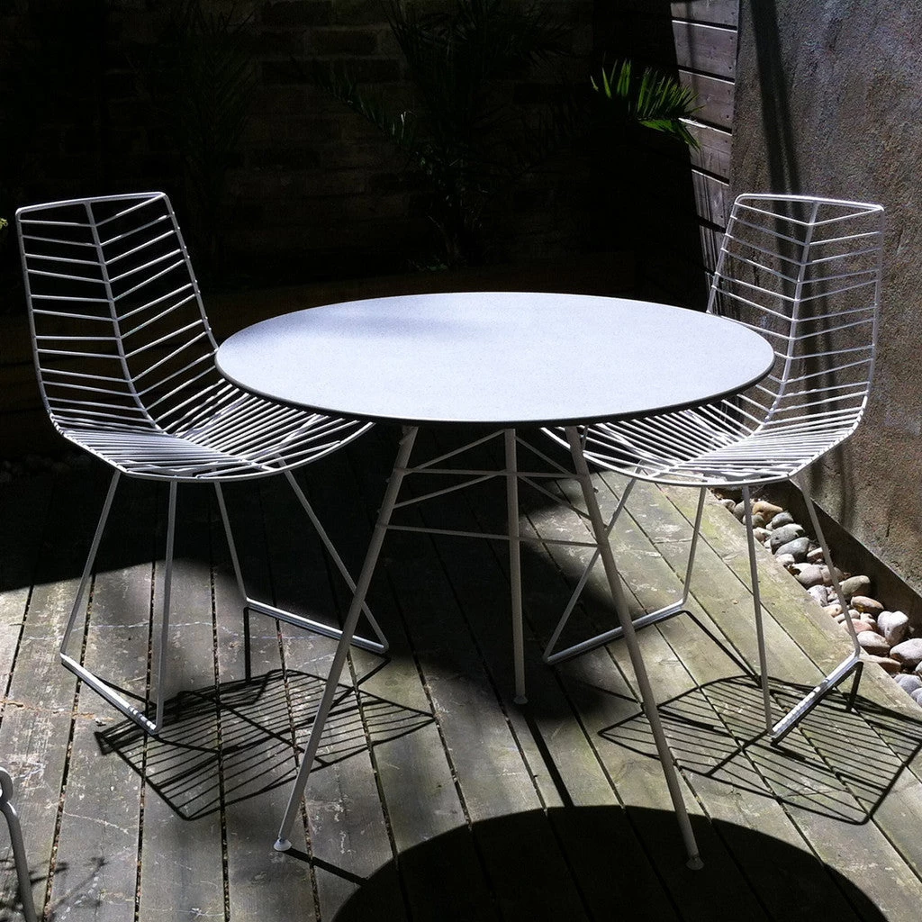 Leaf Table By Arper 4 Leaf Table By Arper - Image 2