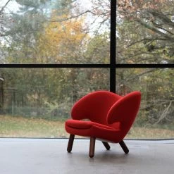 Pelican Chair By Finn Juhl -Home Furnishings Shop web pelican chair.red .hs